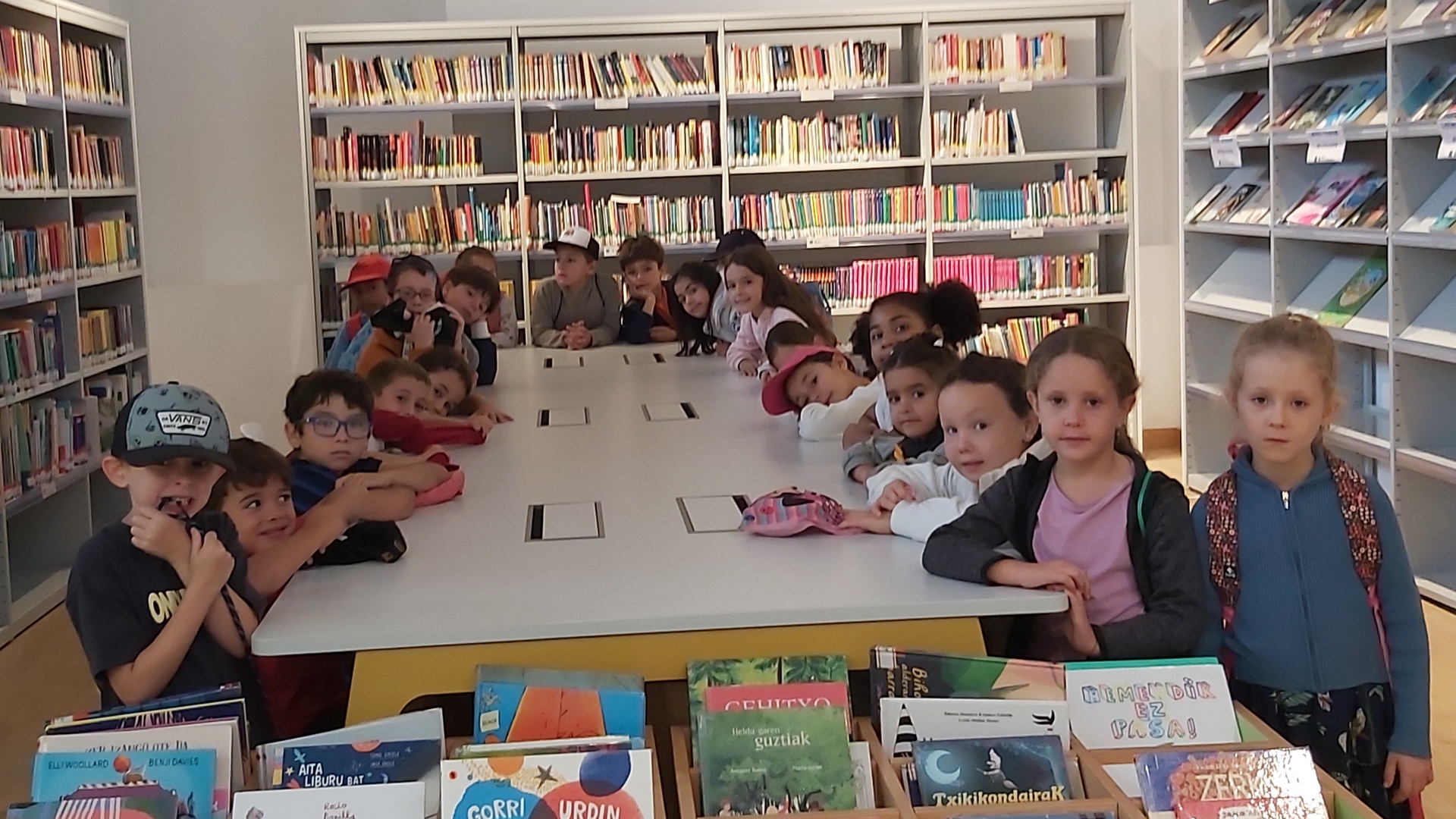 LH2koak liburutegian