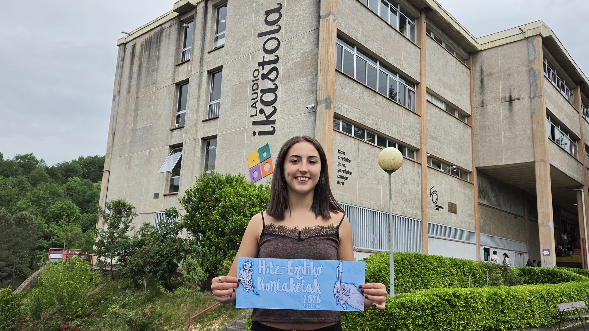 Irune Lumbreras hitz-erdiko kontaketak