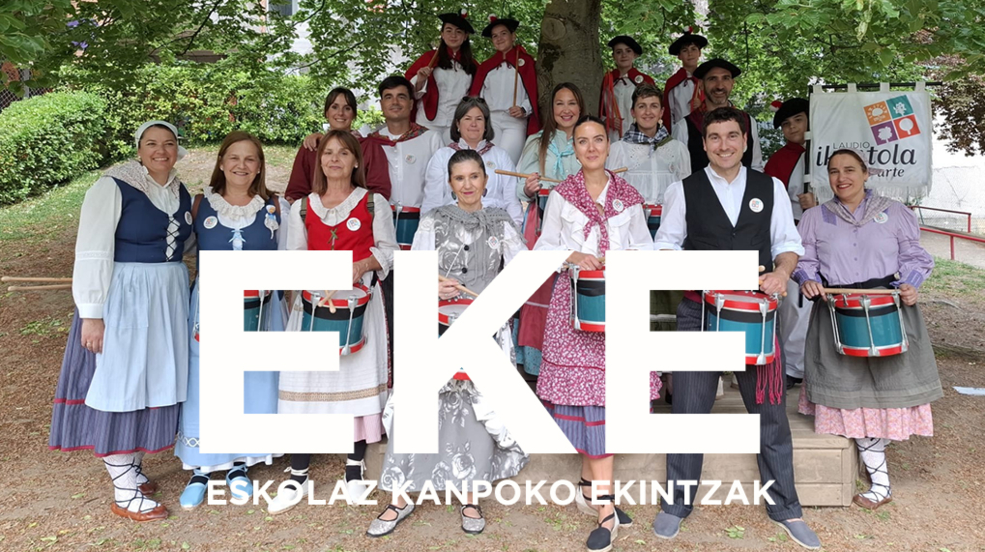 EKE batzordea-danborrada